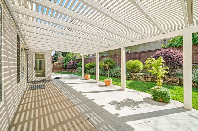 534 Sawka Dr, Auburn, CA 95603