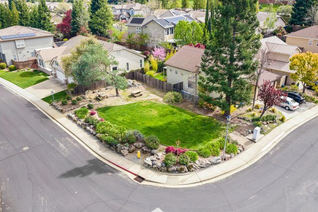 534 Sawka Dr, Auburn, CA 95603