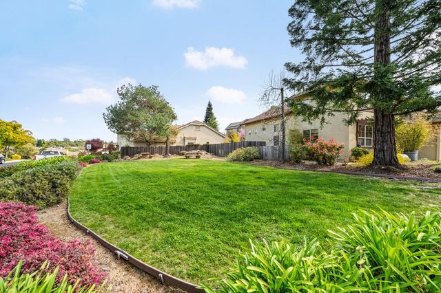534 Sawka Dr, Auburn, CA 95603