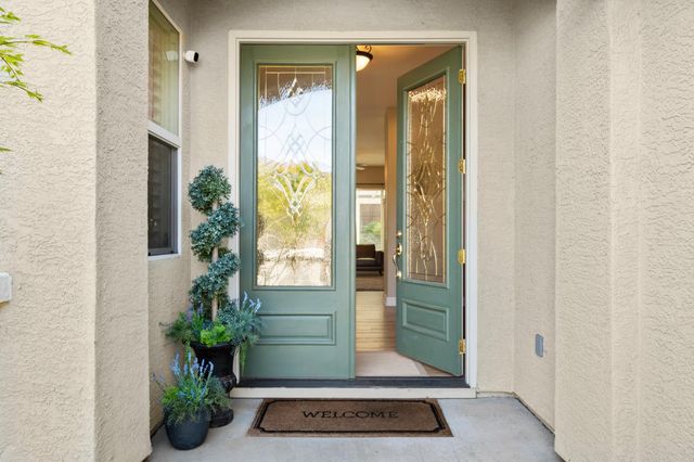 534 Sawka Dr, Auburn, CA 95603