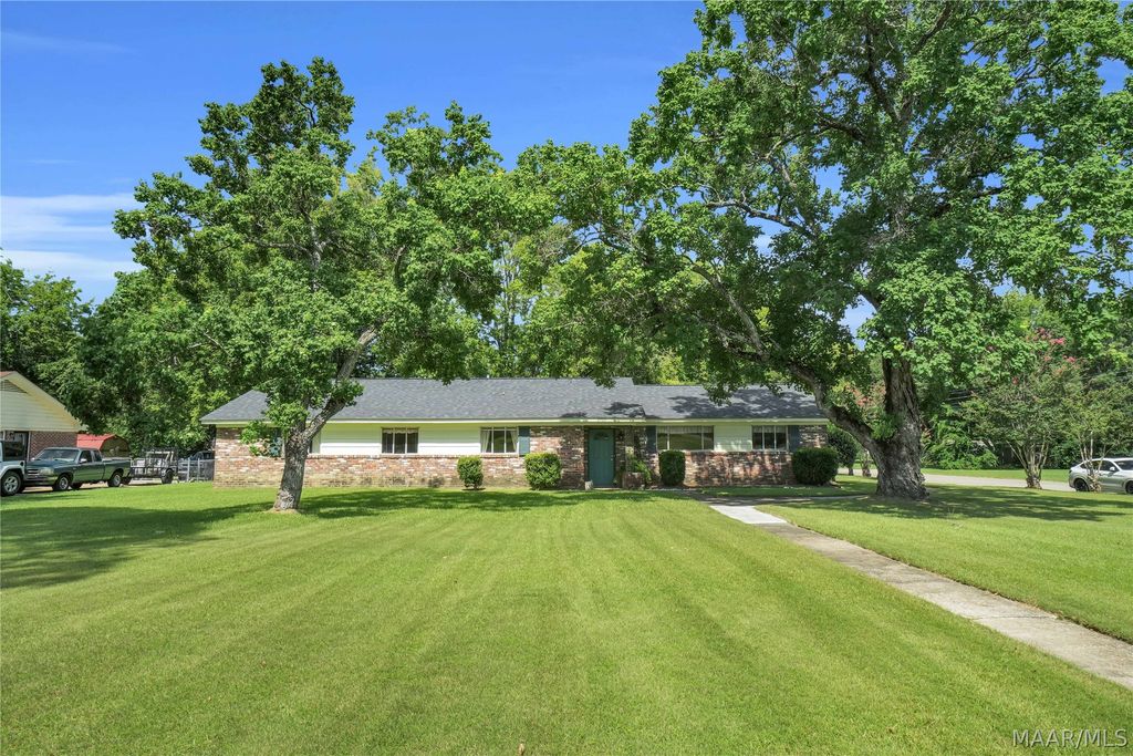 2702 Hermitage Drive, Montgomery, AL 36111