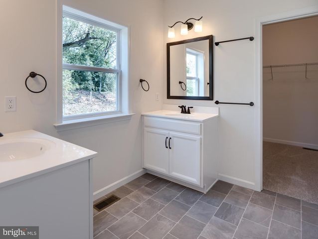 100 DECLAN #SAVANNAH, Kennett Square, PA 19348