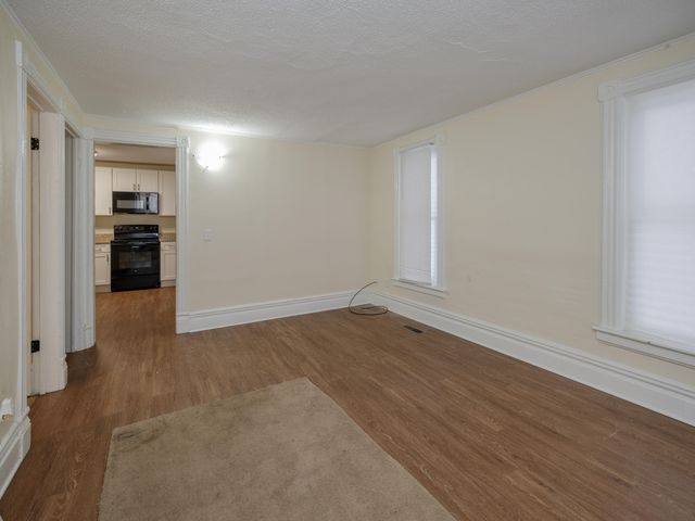 1404 N Edwards Street, Kalamazoo, MI 49007