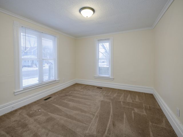 1404 N Edwards Street, Kalamazoo, MI 49007