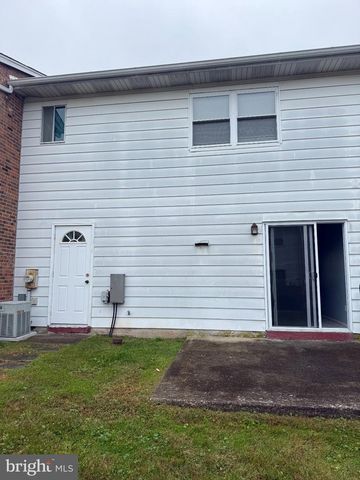 2011 BEECH LN, Bensalem, PA 19020
