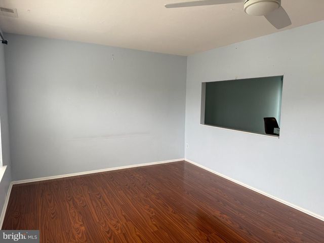 2011 BEECH LN, Bensalem, PA 19020