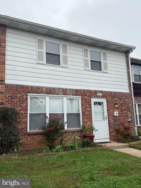 2011 BEECH LN, Bensalem, PA 19020
