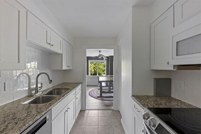 4550 Warwick Boulevard 213, Kansas City, MO 64111