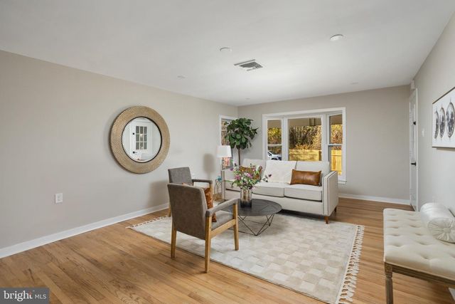 174 E HIGHLAND AVE, Langhorne, PA 19047