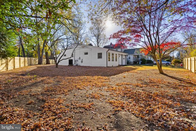 174 E HIGHLAND AVE, Langhorne, PA 19047