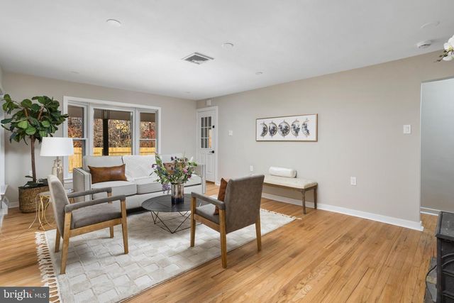 174 E HIGHLAND AVE, Langhorne, PA 19047