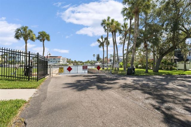 5730 BISCAYNE COURT 6, New Port Richey, FL 34652