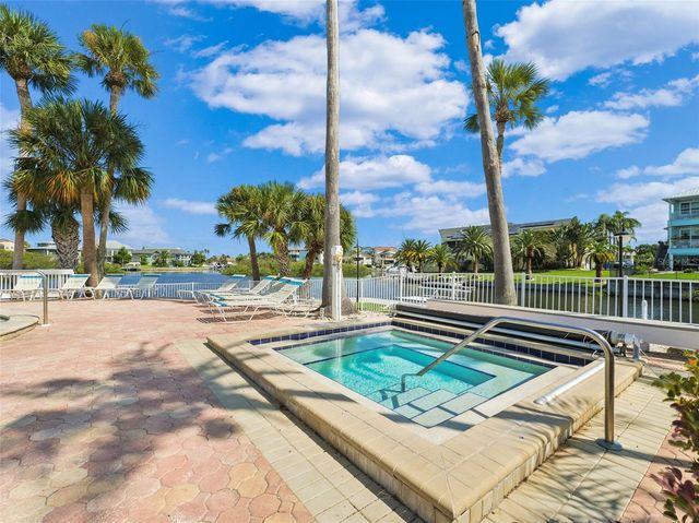 5730 BISCAYNE COURT 6, New Port Richey, FL 34652