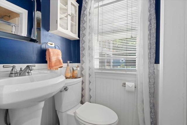 4 Van St, Worcester, MA 01602