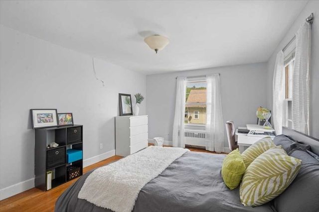 4 Van St, Worcester, MA 01602