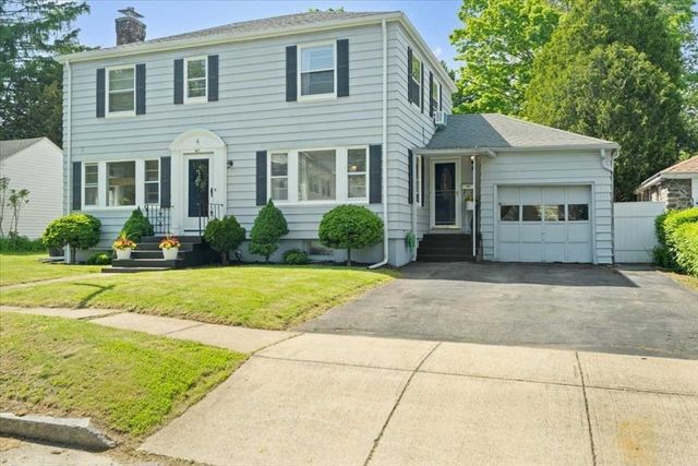 4 Van St, Worcester, MA 01602