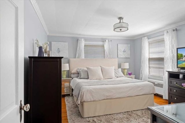 4 Van St, Worcester, MA 01602