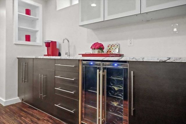 4 Van St, Worcester, MA 01602
