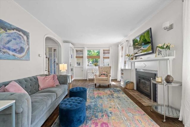 4 Van St, Worcester, MA 01602