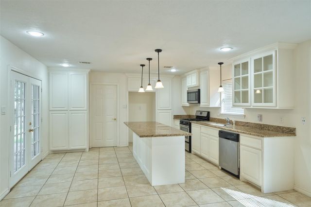 11616 Timberwild Street, The Woodlands, TX 77380
