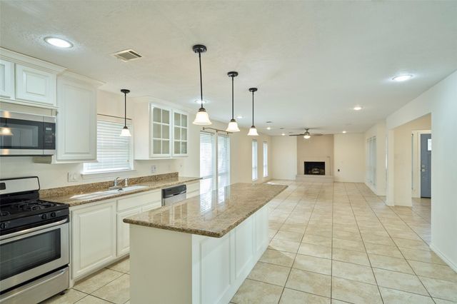 11616 Timberwild Street, The Woodlands, TX 77380