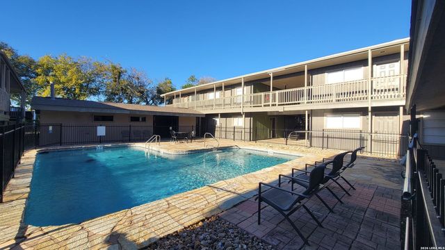 516 Gentleman Rd Apt 19, Balcones Heights, TX 78201