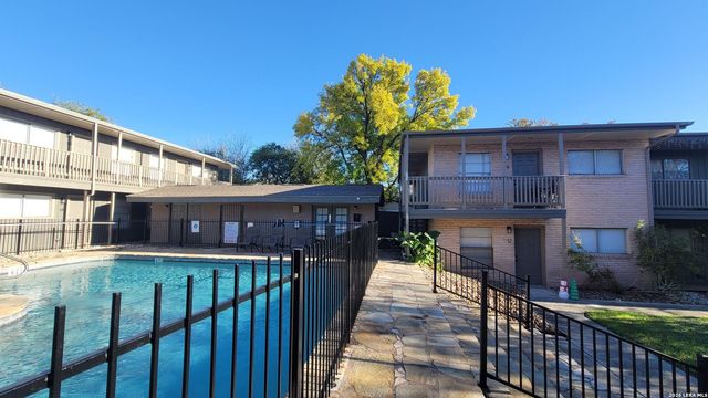 516 Gentleman Rd Apt 19, Balcones Heights, TX 78201