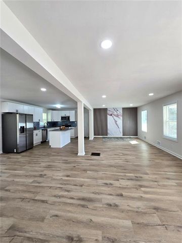 2613 Creek Lane, Snellville, GA 30078