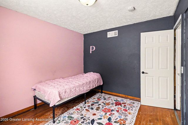 5840 Monticello Drive, Lansing, MI 48911