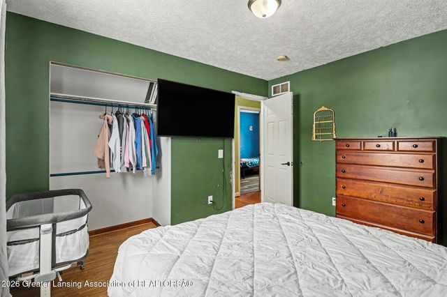 5840 Monticello Drive, Lansing, MI 48911