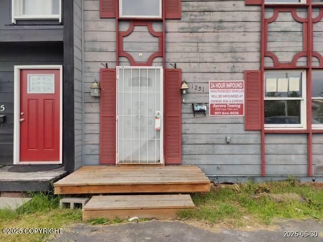 1251 Elegante Lane, Anchorage, AK 99501