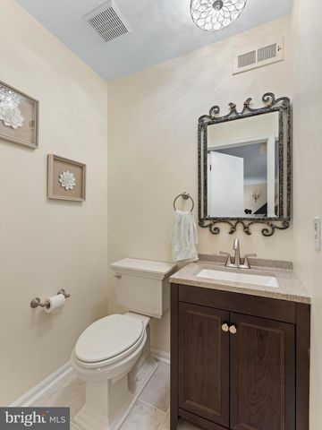 14 BORDEAUX PL, Swedesboro, NJ 08085