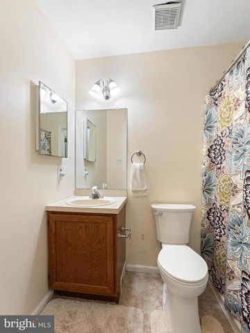 14 BORDEAUX PL, Swedesboro, NJ 08085