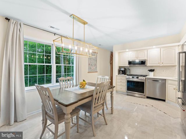 14 BORDEAUX PL, Swedesboro, NJ 08085