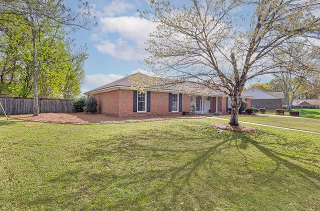 6686 Glenmore Way, Columbus, GA 31904