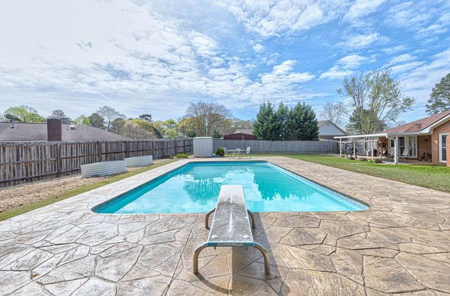 6686 Glenmore Way, Columbus, GA 31904