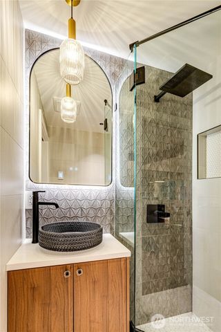 21511 2nd Drive SE, Bothell, WA 98021