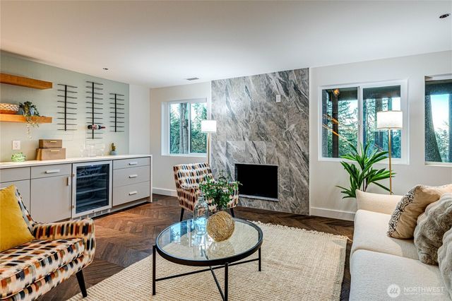 21511 2nd Drive SE, Bothell, WA 98021