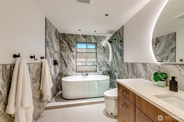 21511 2nd Drive SE, Bothell, WA 98021