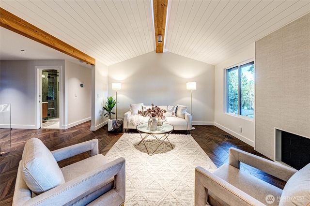 21511 2nd Drive SE, Bothell, WA 98021