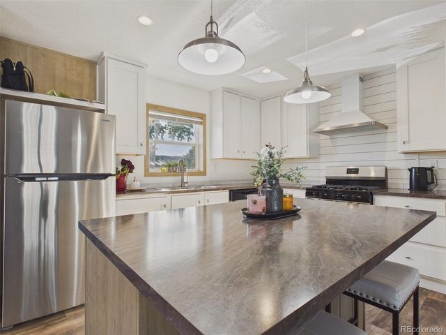 2910 Oriole Street, Denver, CO 80260