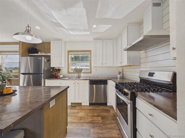 2910 Oriole Street, Denver, CO 80260