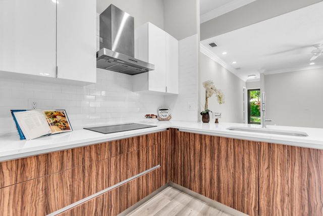 5718 NW 50th Drive, Coral Springs, FL 33067
