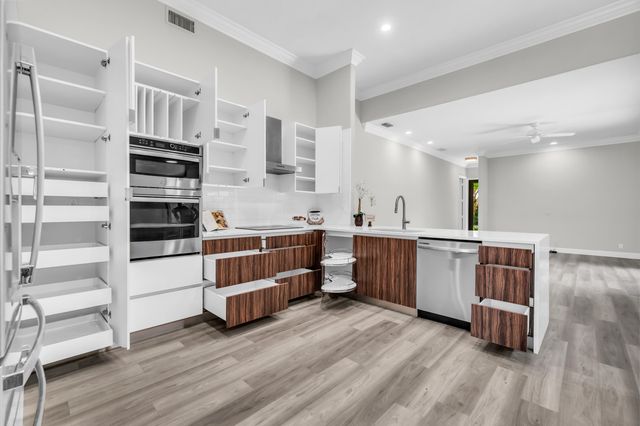 5718 NW 50th Drive, Coral Springs, FL 33067