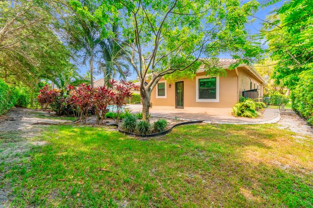 5718 NW 50th Drive, Coral Springs, FL 33067