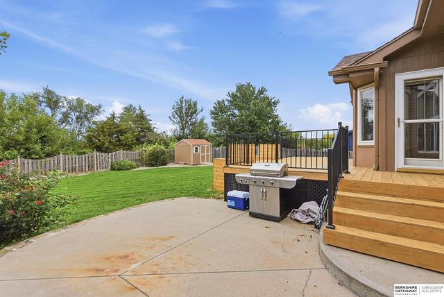 12144 S 221st Street, Gretna, NE 68028