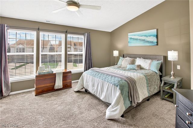 1557 N Yorkshire Drive, Broadview Heights, OH 44147