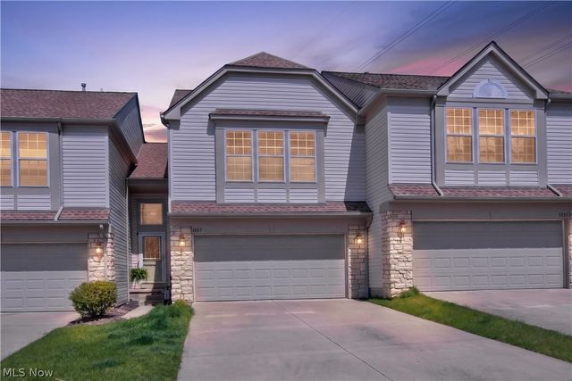 1557 N Yorkshire Drive, Broadview Heights, OH 44147