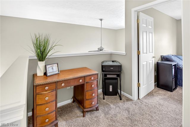 1557 N Yorkshire Drive, Broadview Heights, OH 44147