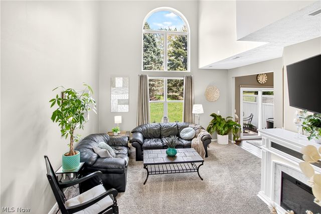 1557 N Yorkshire Drive, Broadview Heights, OH 44147